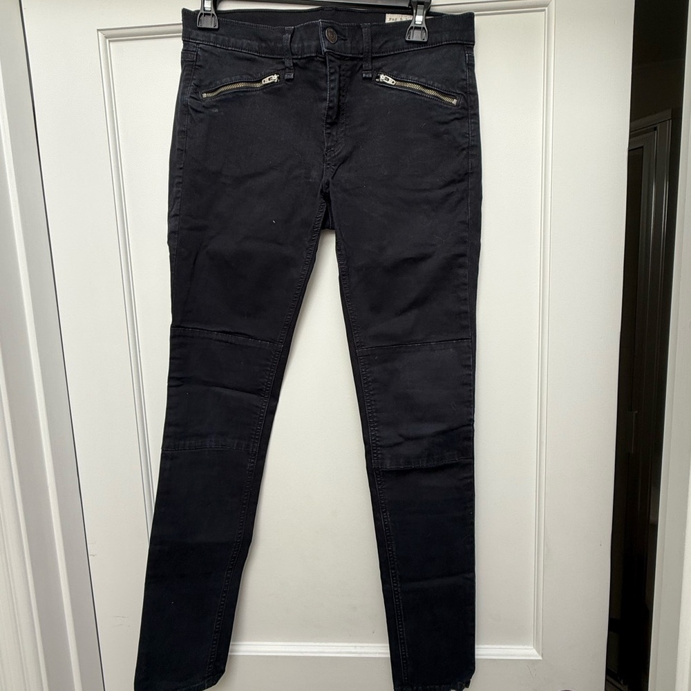 Black Rag & Bone Skinny Jeans with Zipper Details Size 28